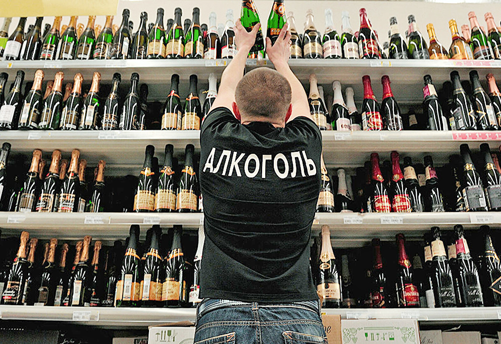 Минфин предлагает установить минимальные цены на вино